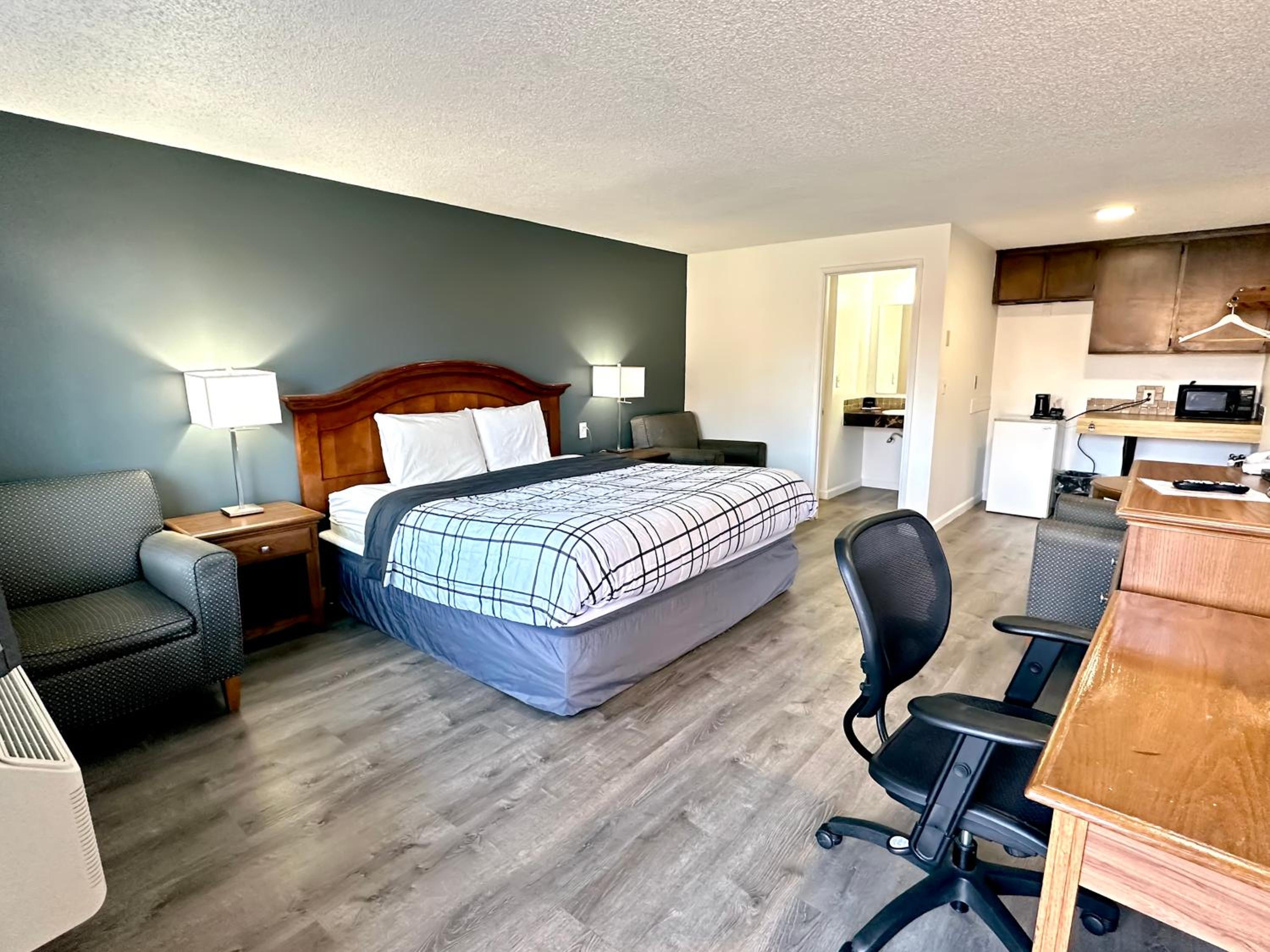 Economy Inn