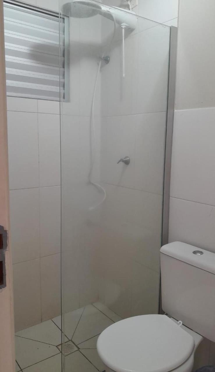 4 ESTAÇÕES - apto em condomínio - 2 quartos com ar condicionado
