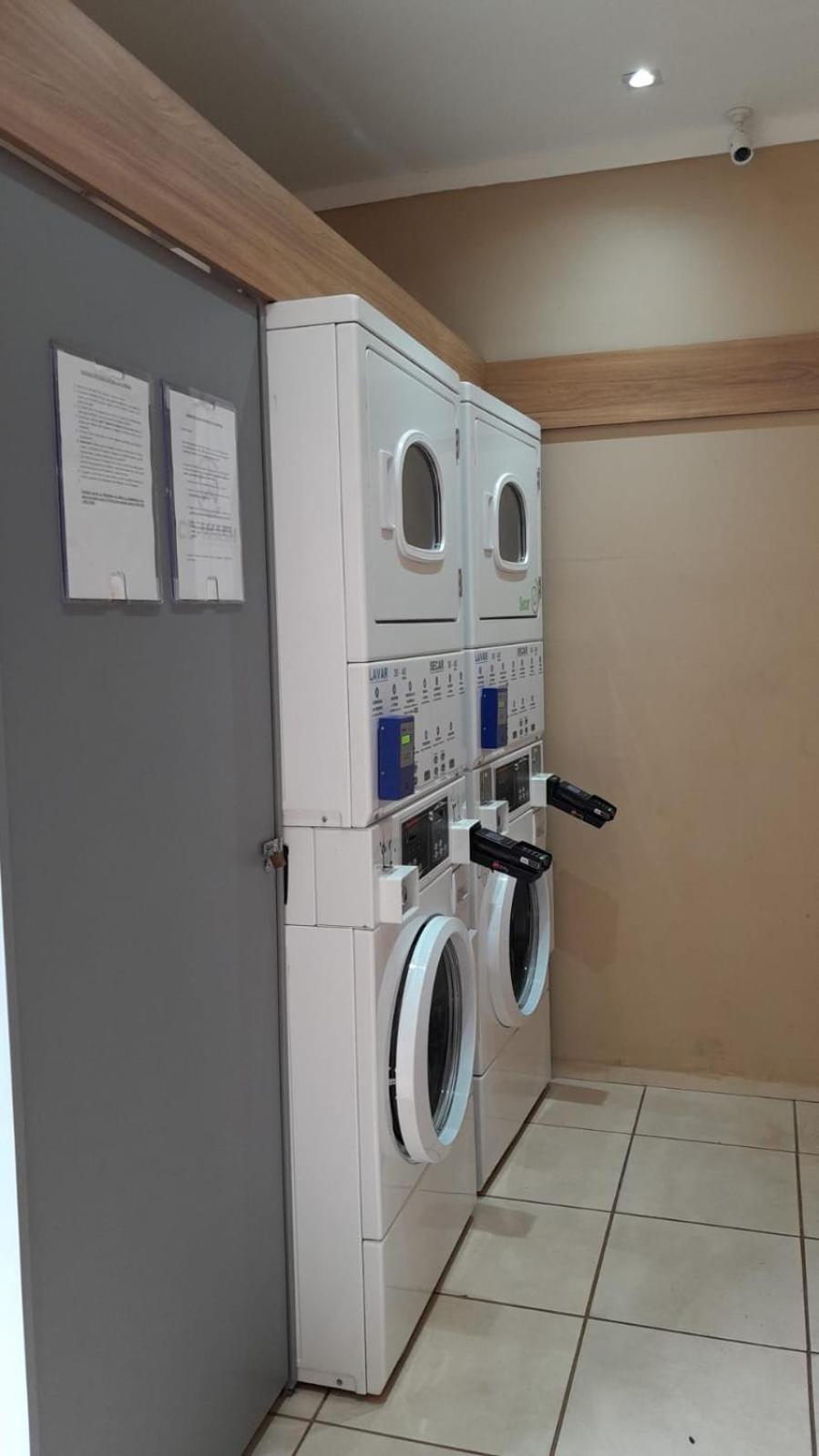 4 ESTAÇÕES - apto em condomínio - 2 quartos com ar condicionado