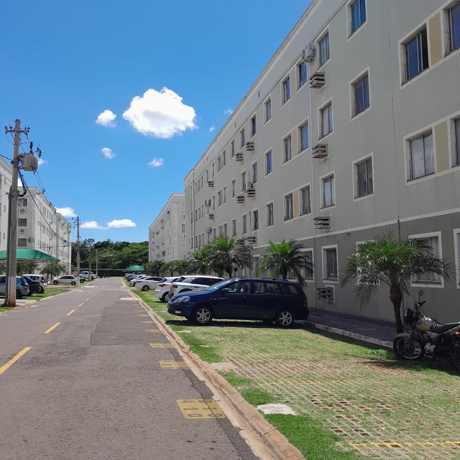 4 ESTAÇÕES - apto em condomínio - 2 quartos com ar condicionado