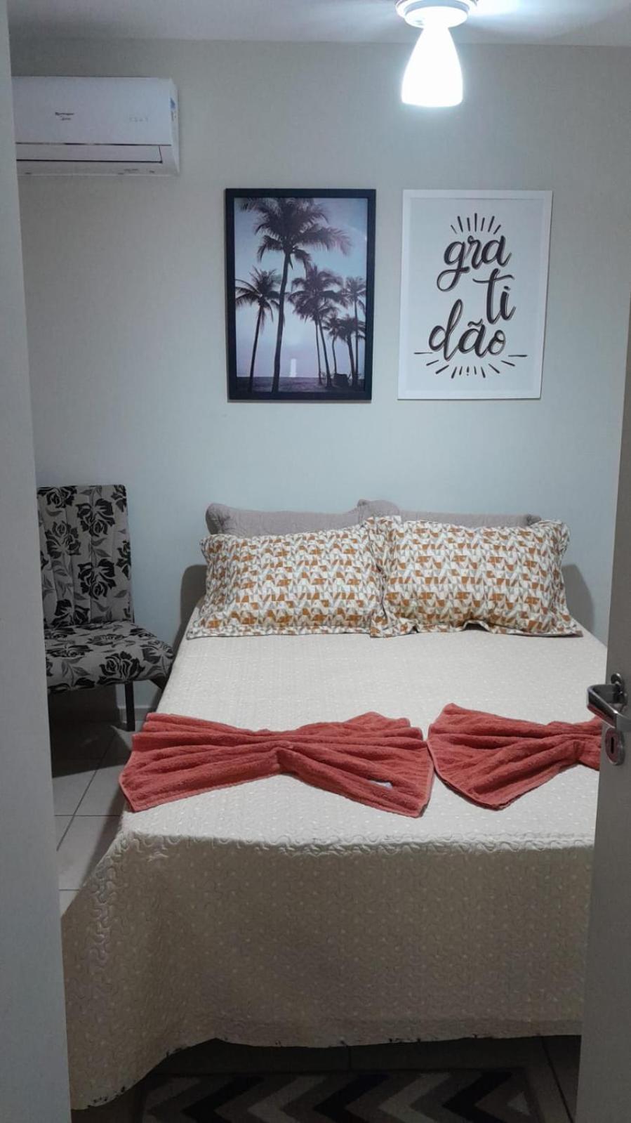 4 ESTAÇÕES - apto em condomínio - 2 quartos com ar condicionado