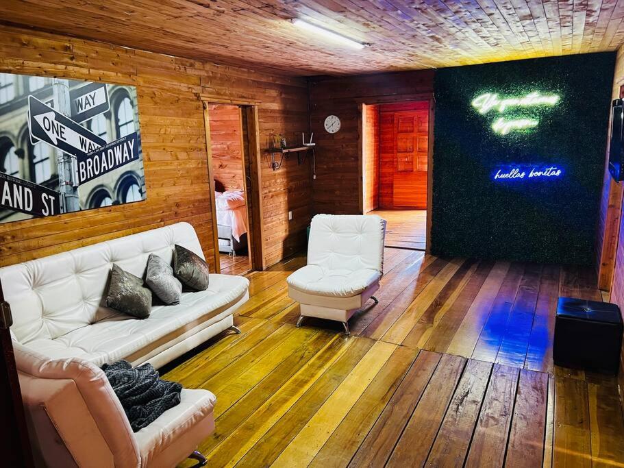 Hotel Casa madera - Image 1