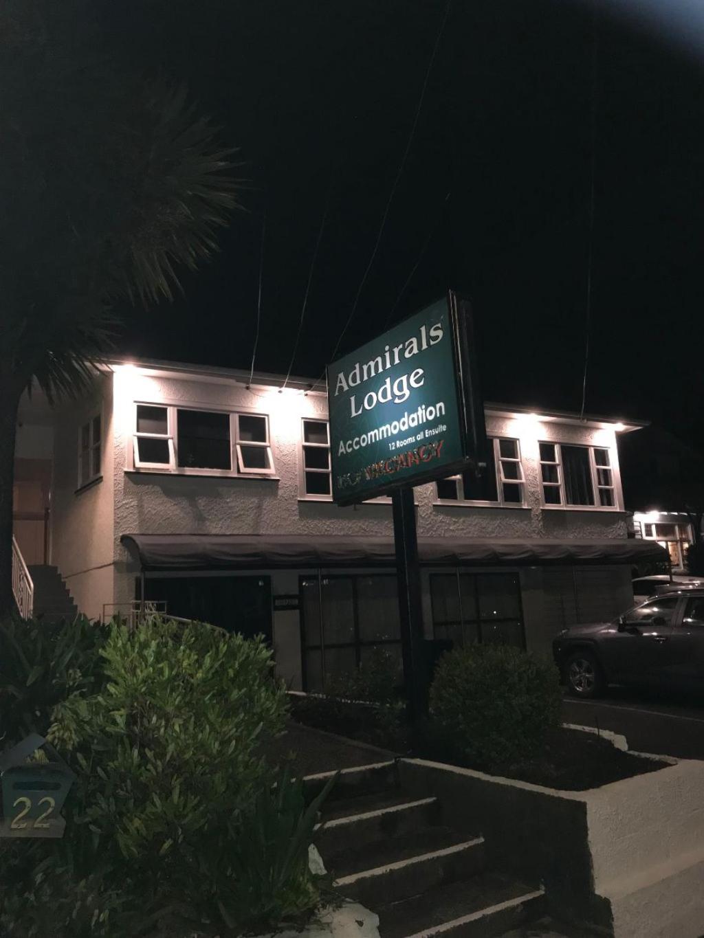 Admirals Lodge