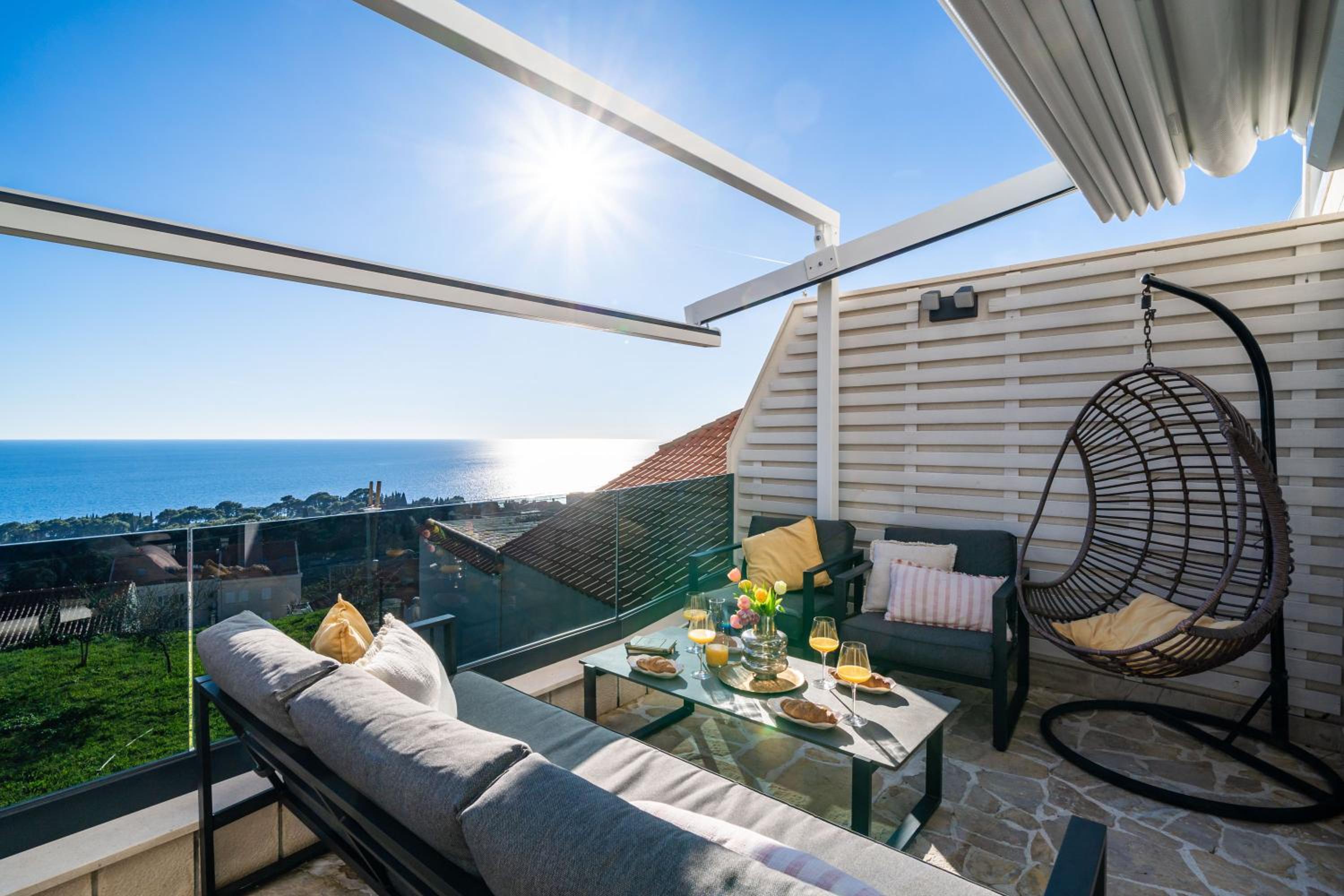 Insula Luxury Apartment