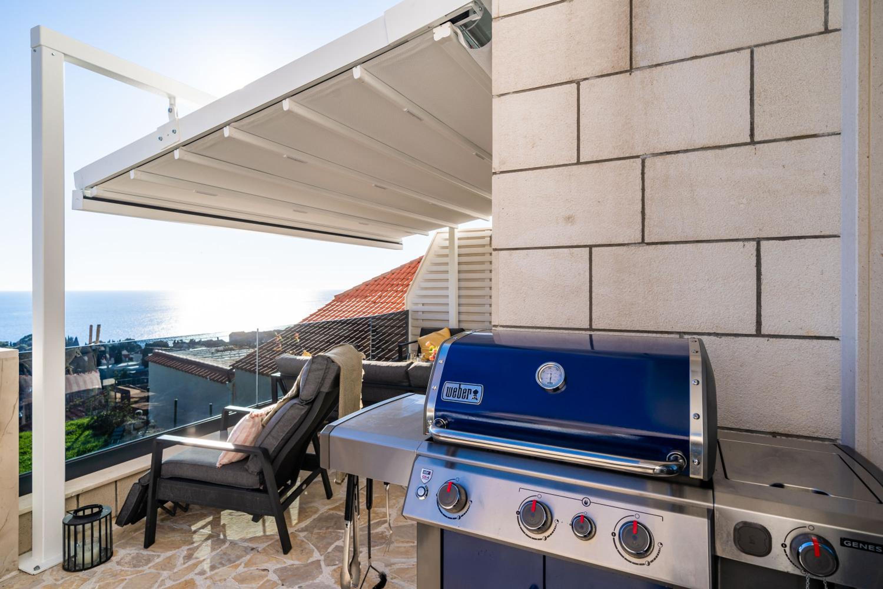 Insula Luxury Apartment