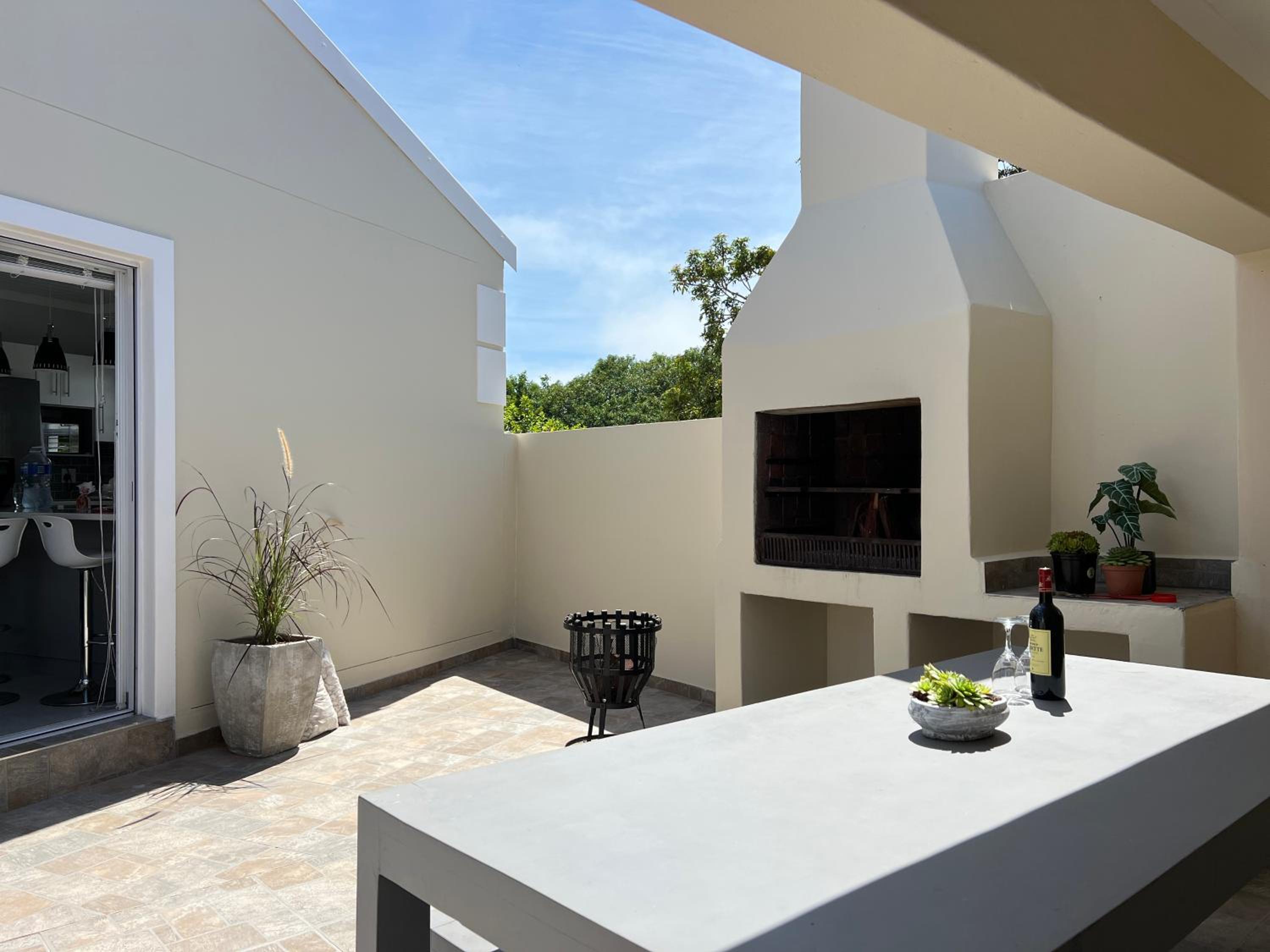 The Cottage on Lolan