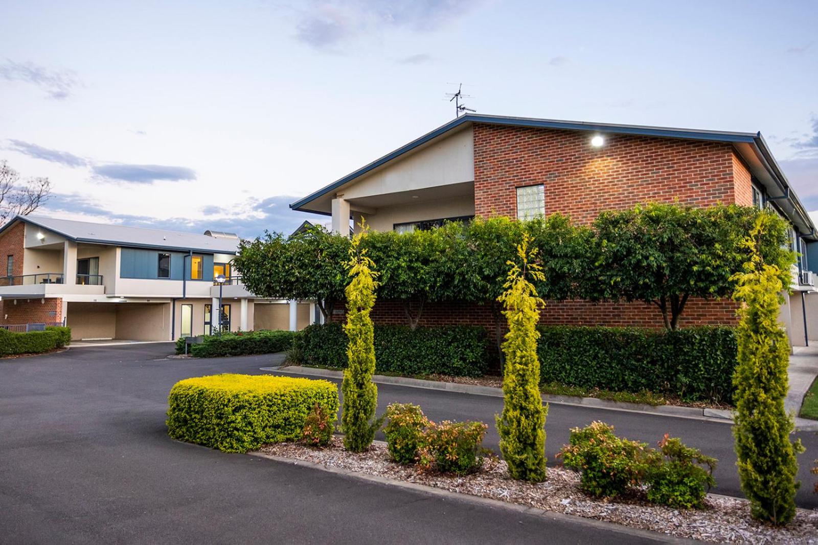 Hawkesbury Race Club Motel