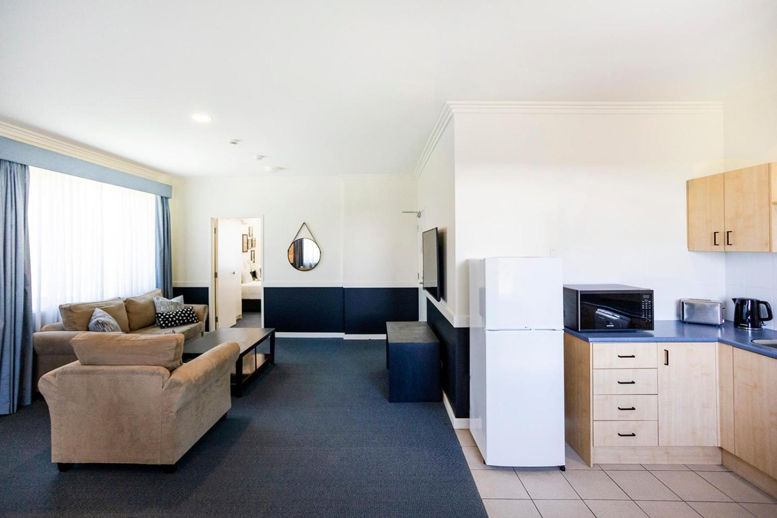Hawkesbury Race Club Motel