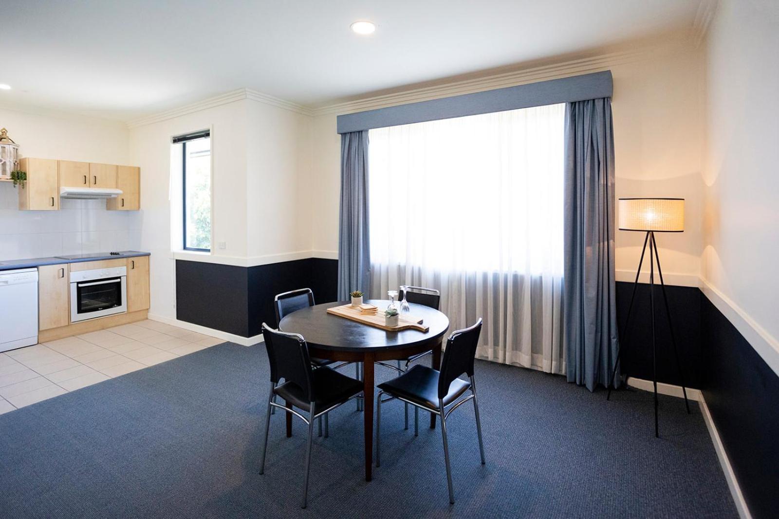 Hawkesbury Race Club Motel