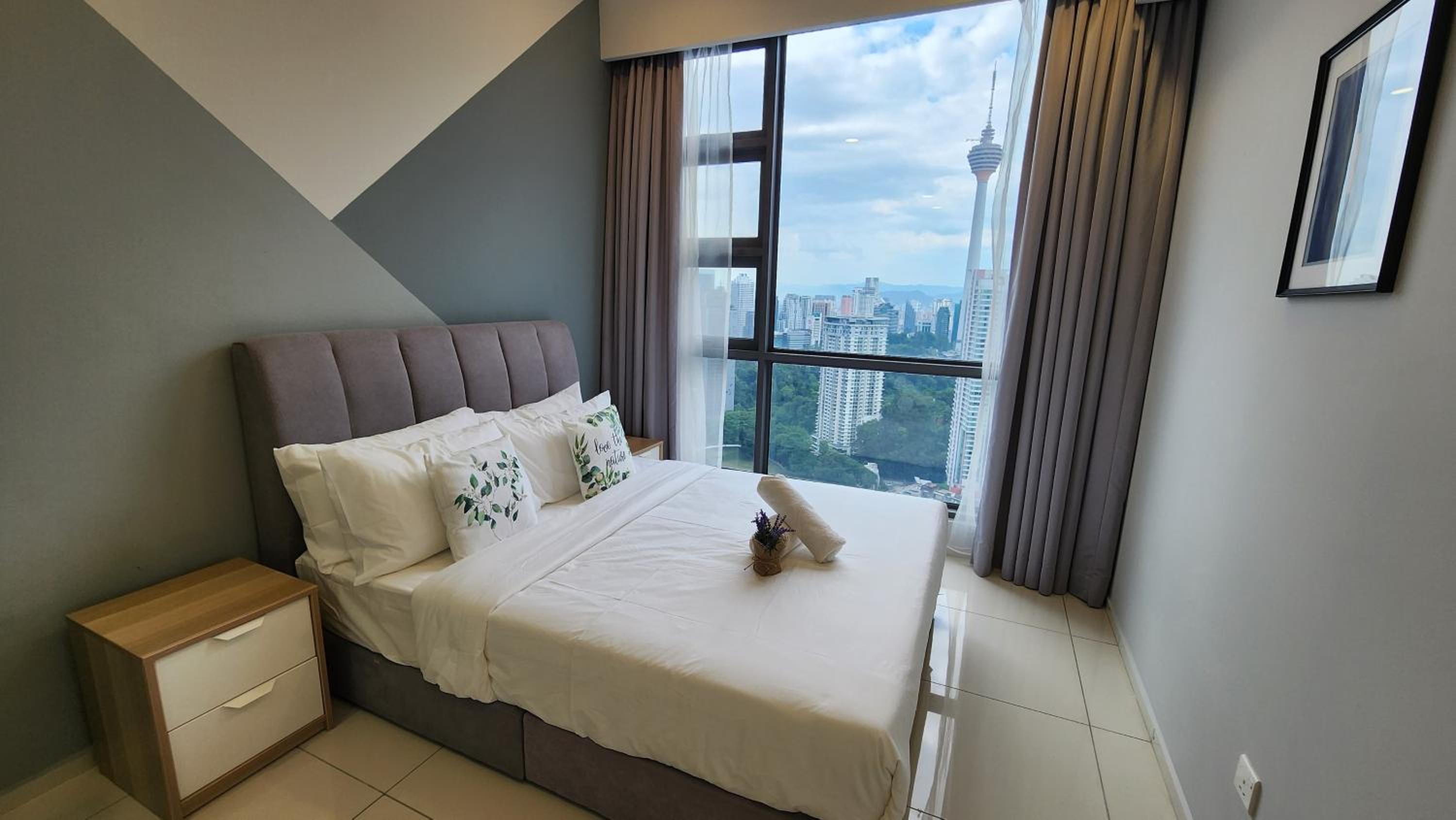 Skyline view in Bukit Bintang The Robertson 42f