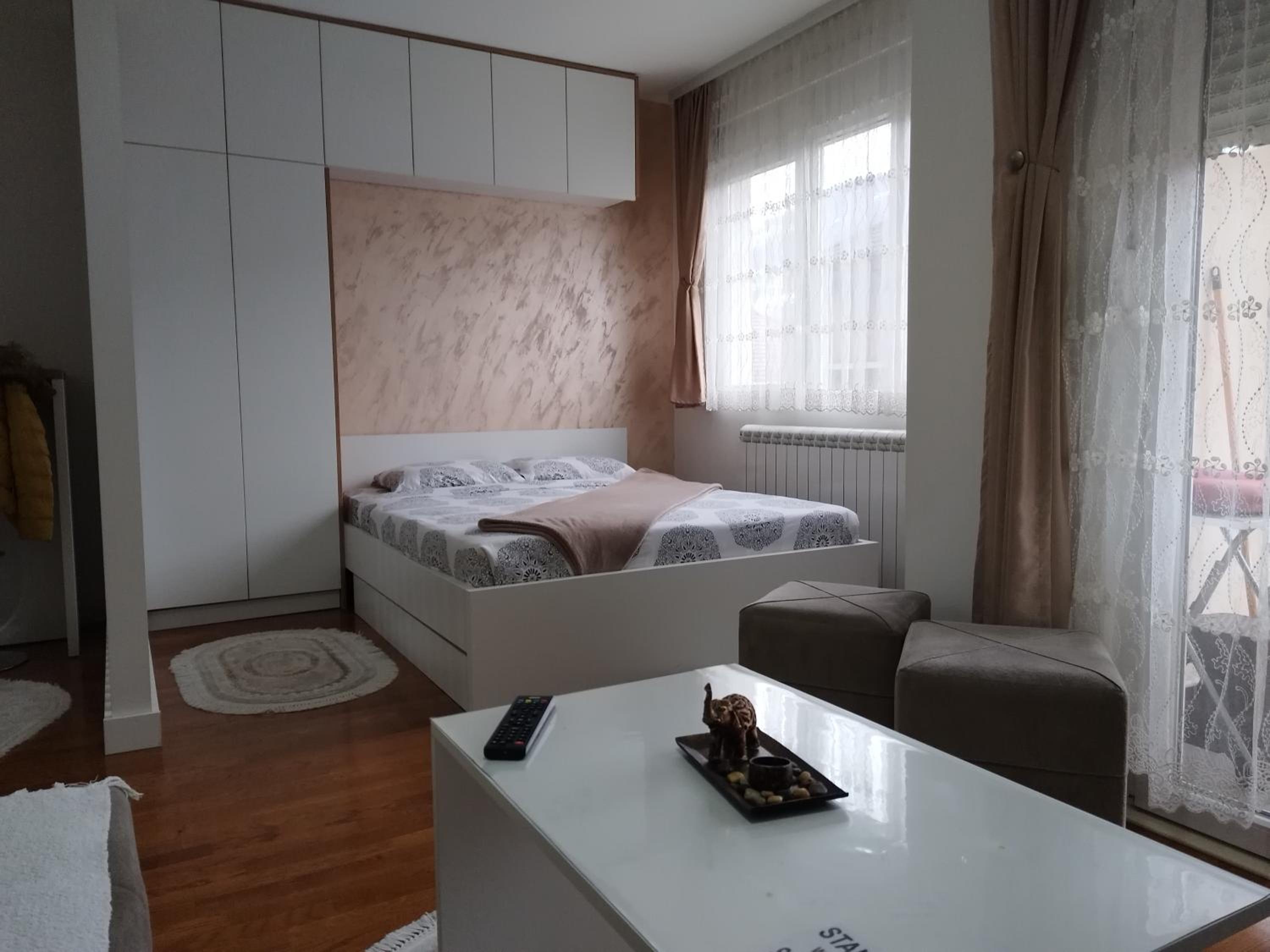 River Apartman