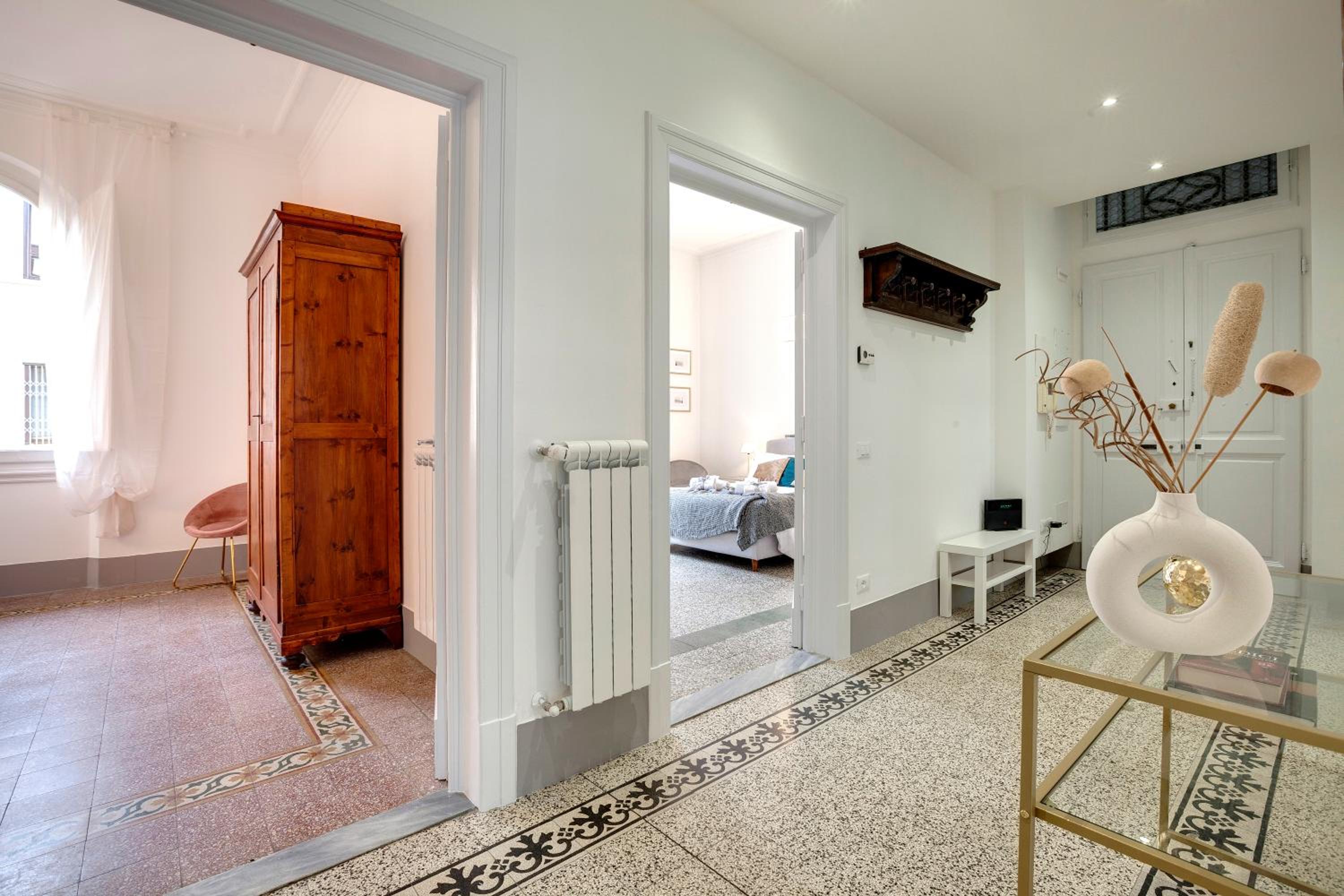 Magenta Apartment by Mamo Florence