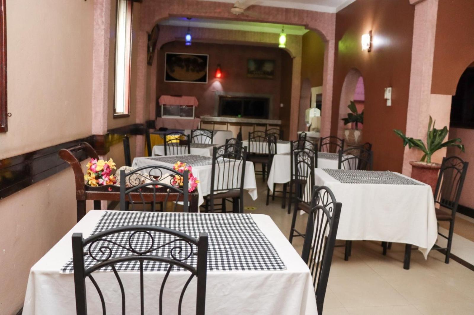 Darajani Hotel