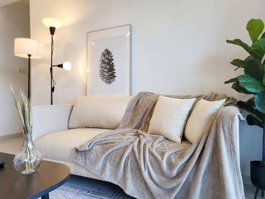 Panoramic Skyline View - 3 Bedrooms 6 Pax - Free Parking