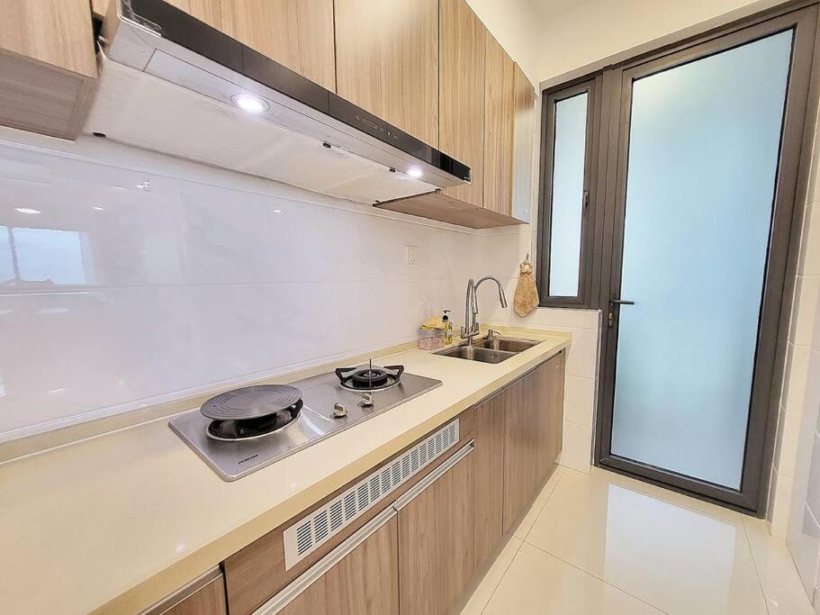 Panoramic Skyline View - 3 Bedrooms 6 Pax - Free Parking