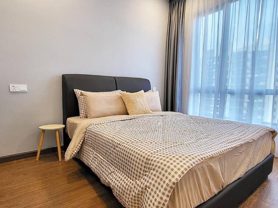 Panoramic Skyline View - 3 Bedrooms 6 Pax - Free Parking