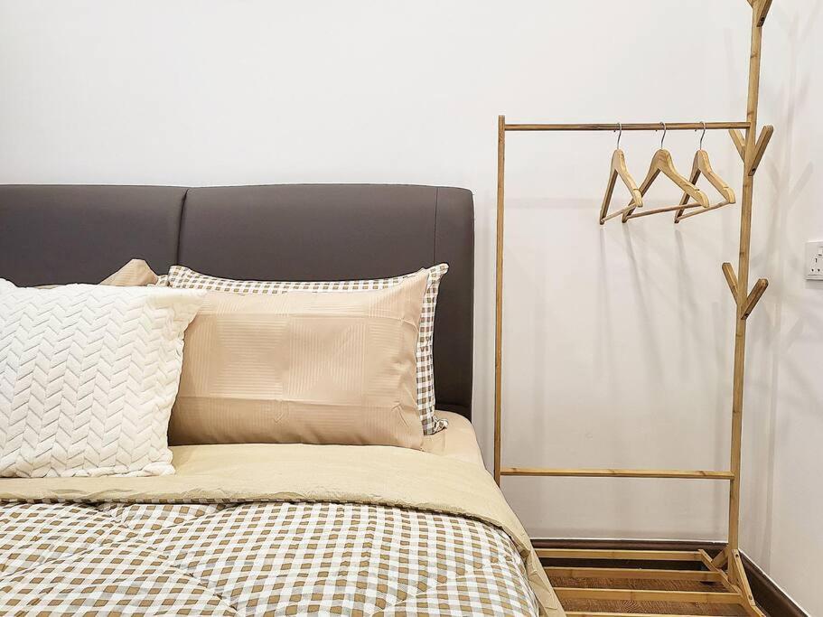 Panoramic Skyline View - 3 Bedrooms 6 Pax - Free Parking