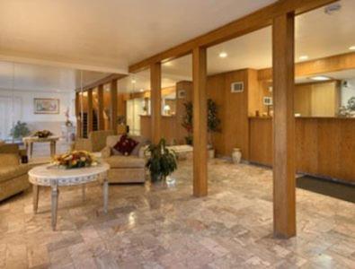 Merced Vacations - Merced Inn  Suites - Property Image 3