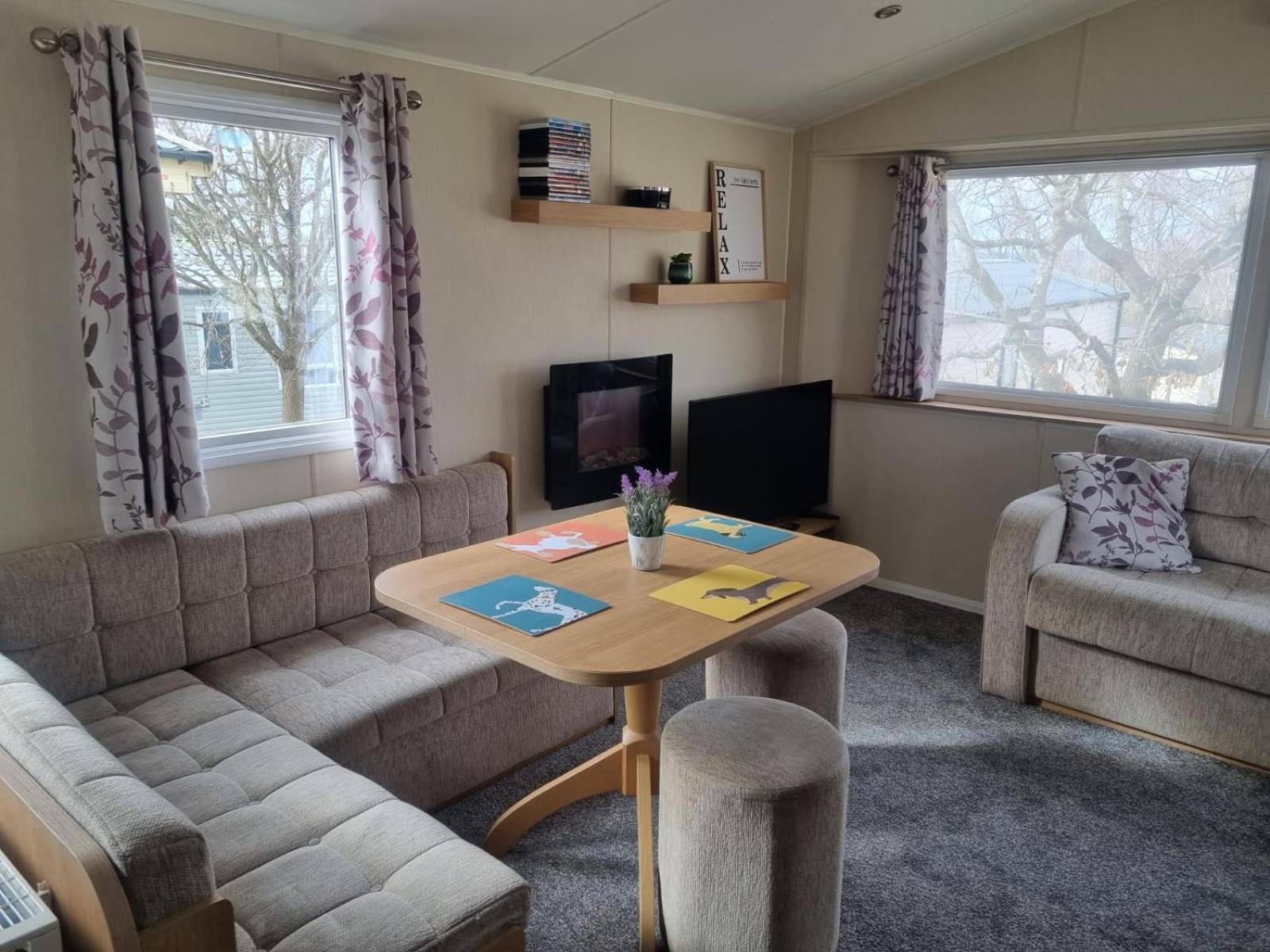 Luna-Rockley Park Poole view 5