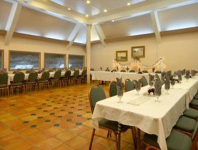 Merced Vacations - Merced Inn  Suites - Property Image 9