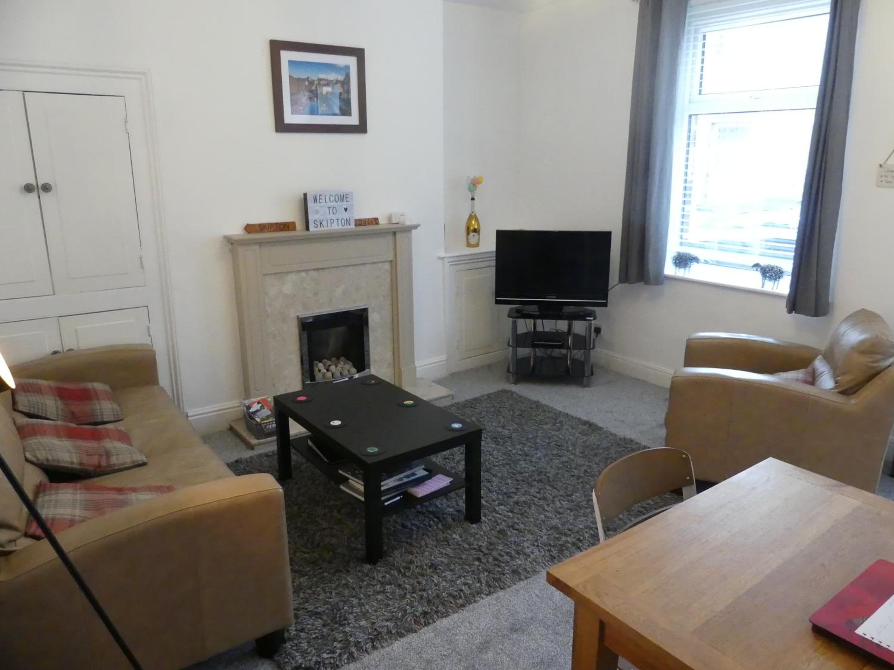 Rowland House - Central Skipton, Dales Gateway view 2
