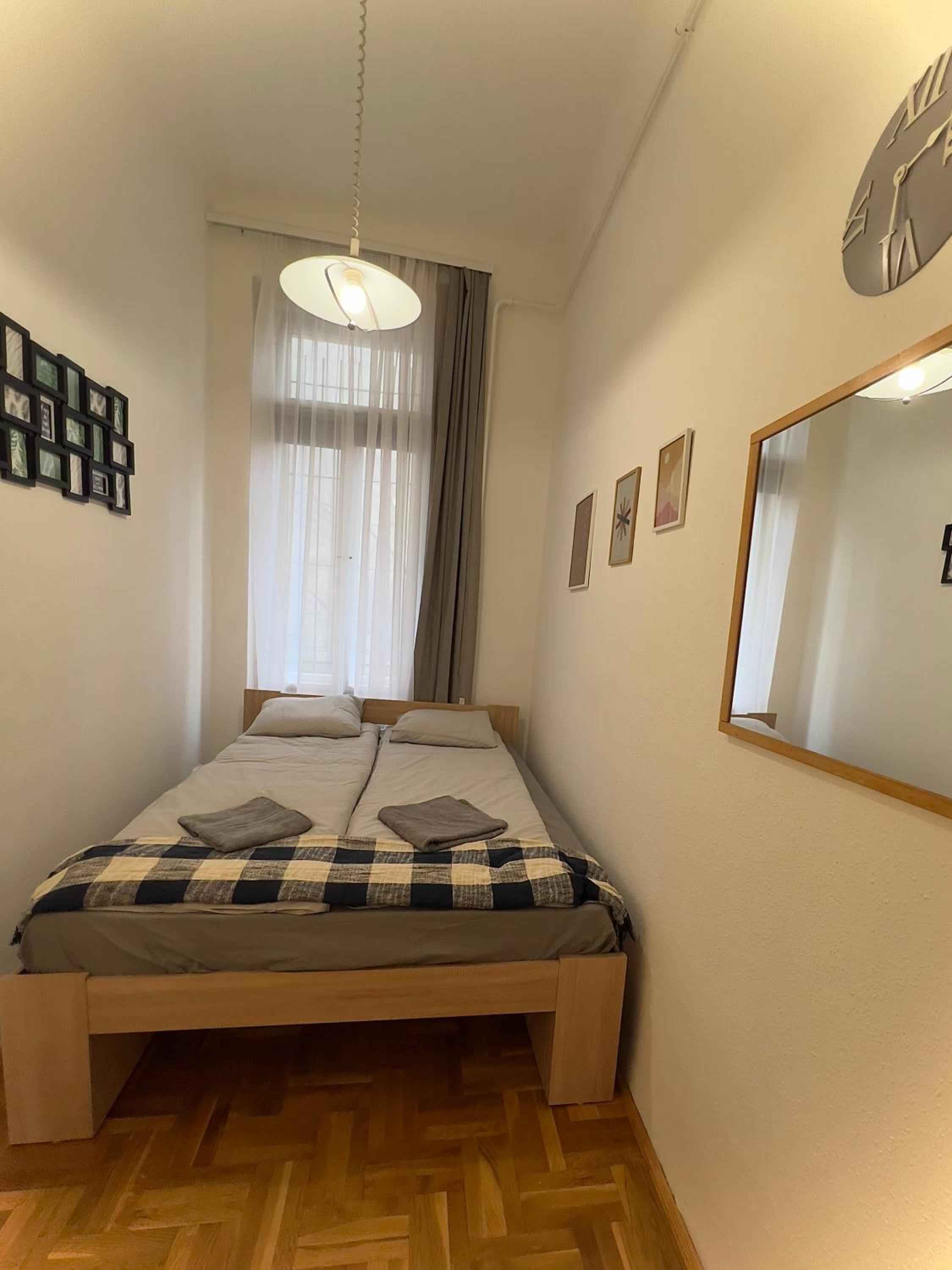 Residence in the pedestrial area view 2