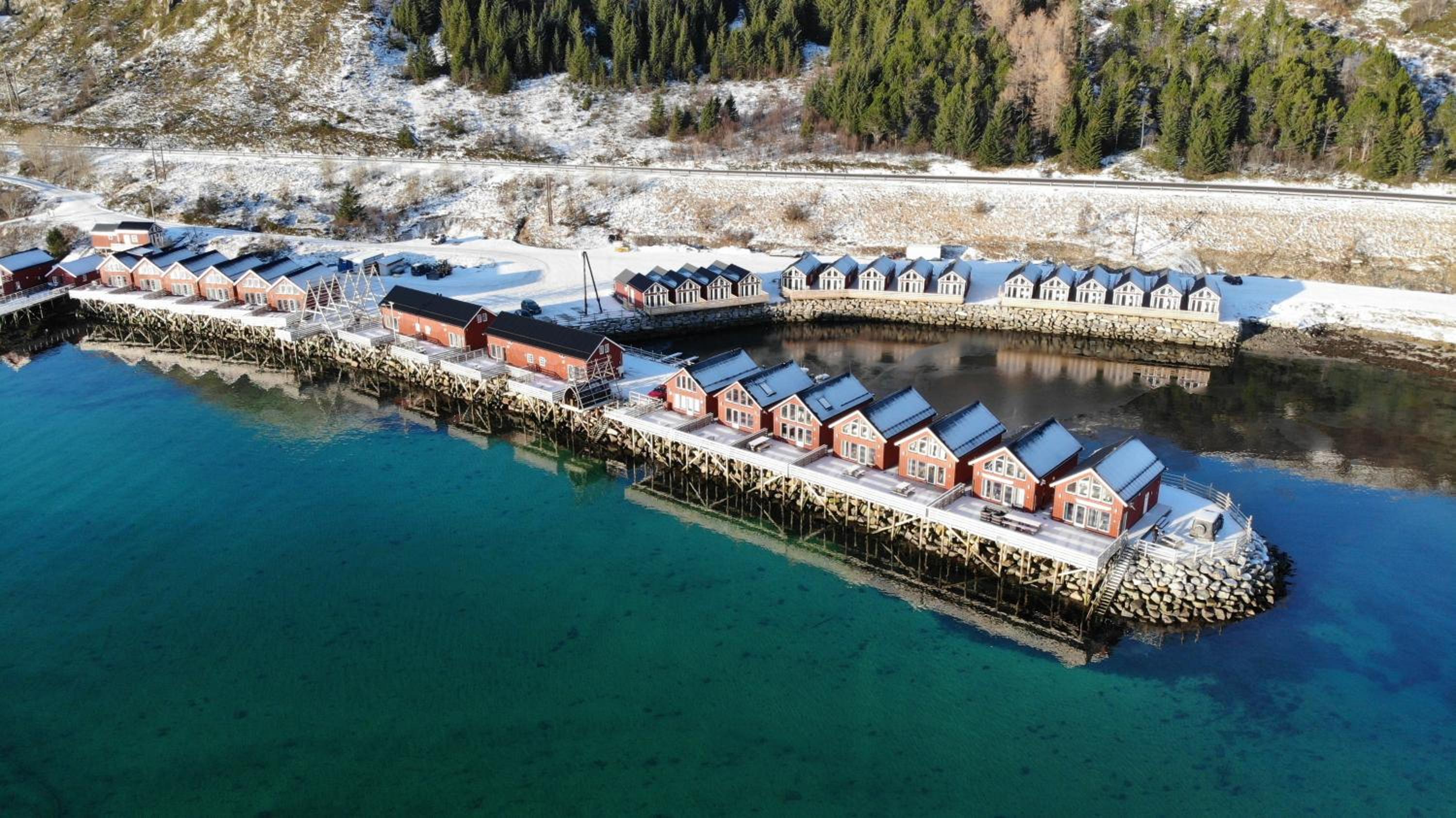 Hotel Lofoten Basecamp - Image 1