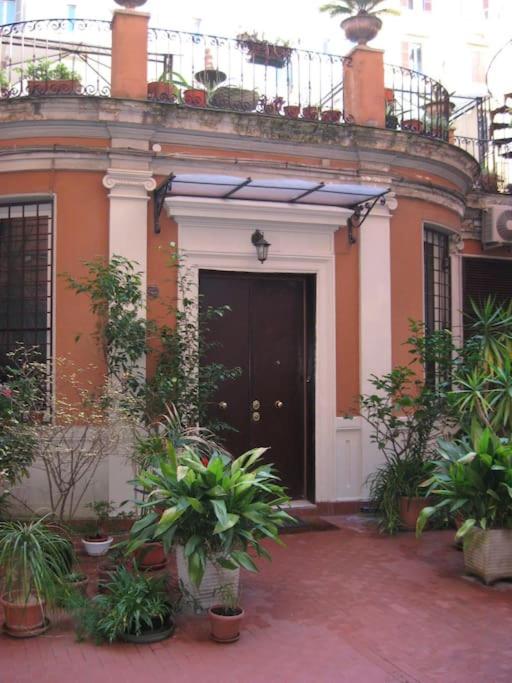 VIVILO COLLECTION - Opera Teather Apartment - very central
