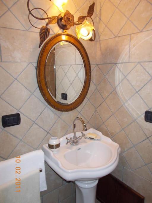 VIVILO COLLECTION - Opera Teather Apartment - very central