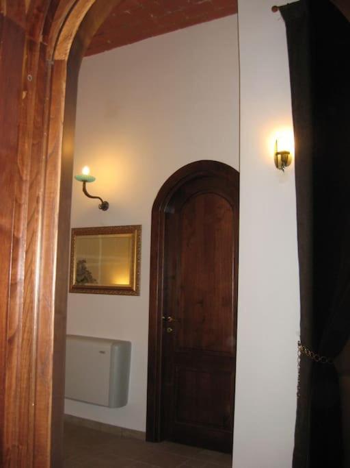 VIVILO COLLECTION - Opera Teather Apartment - very central