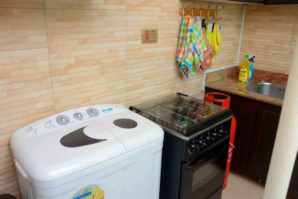 Mello Cozy Stand Alone Home . view 5
