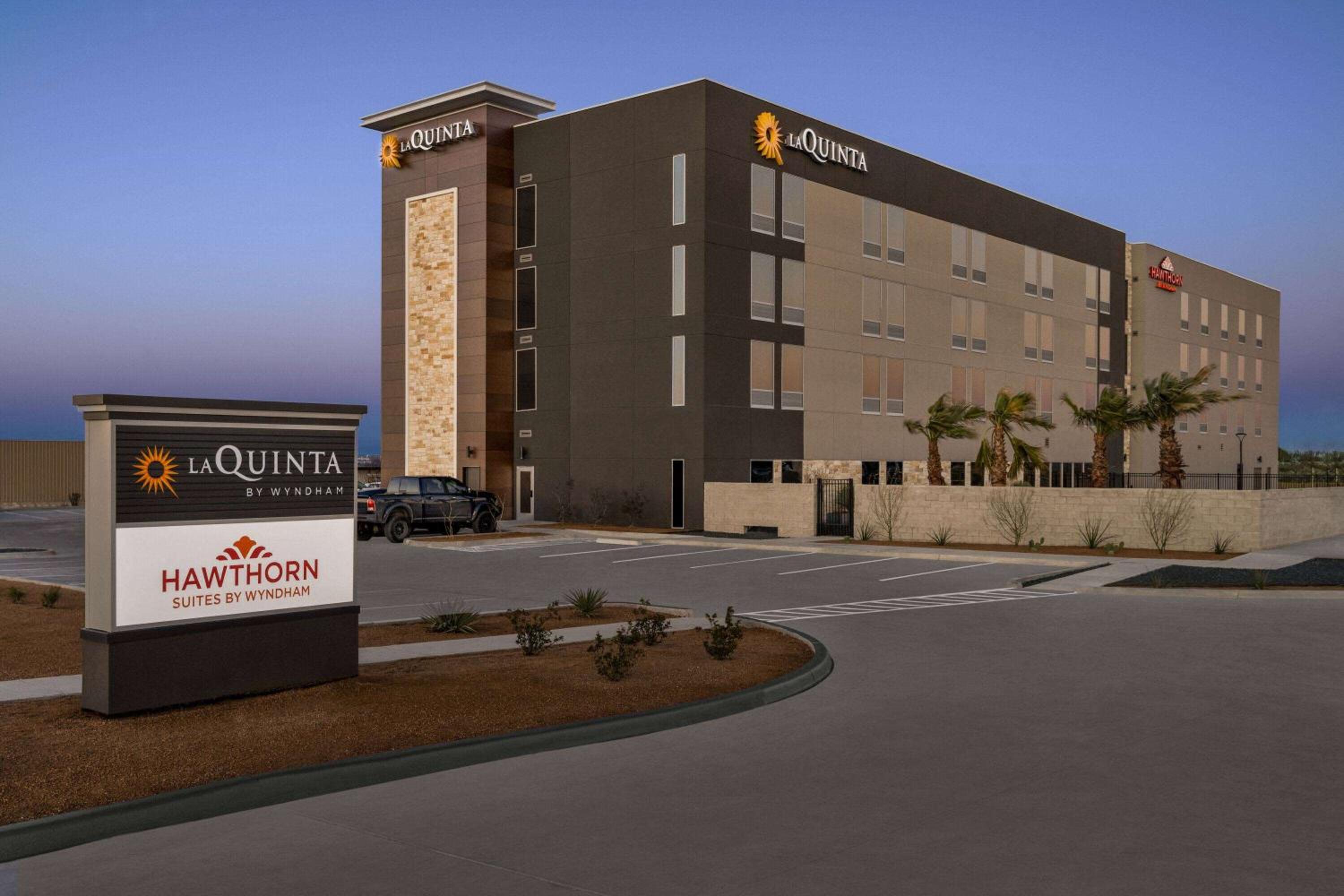 Del Rio Vacations - La Quinta Inn  Suites by Wyndham Del Rio - Property Image 5