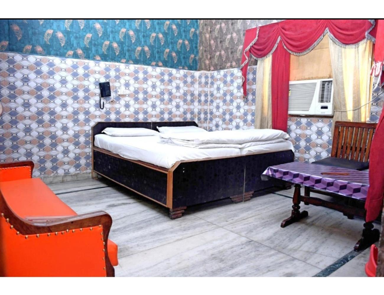 Hotel Residency Inn, Aligarh view 2
