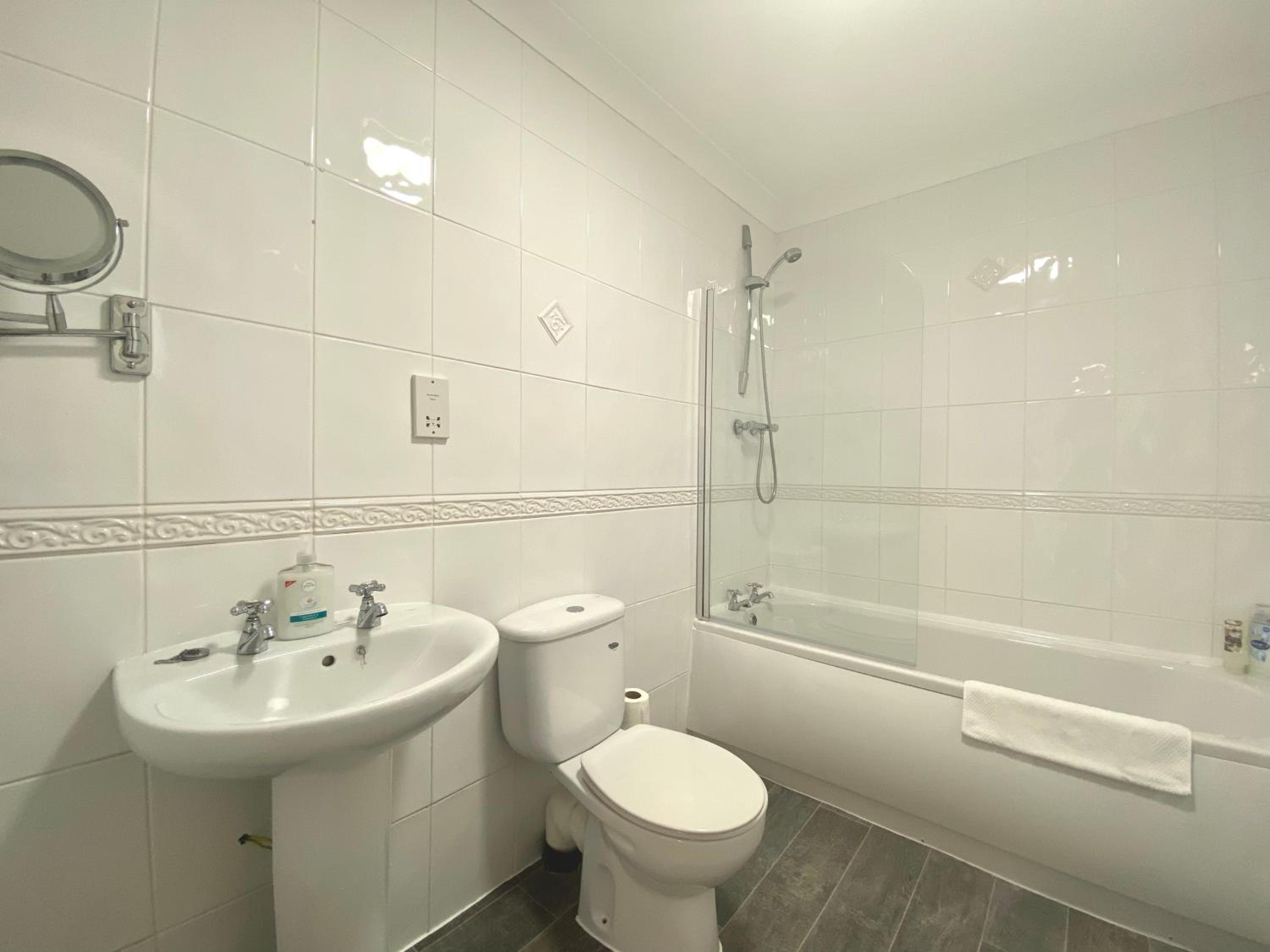 Fabrik Apartments - Harrowside by Blackpool Service Apartements