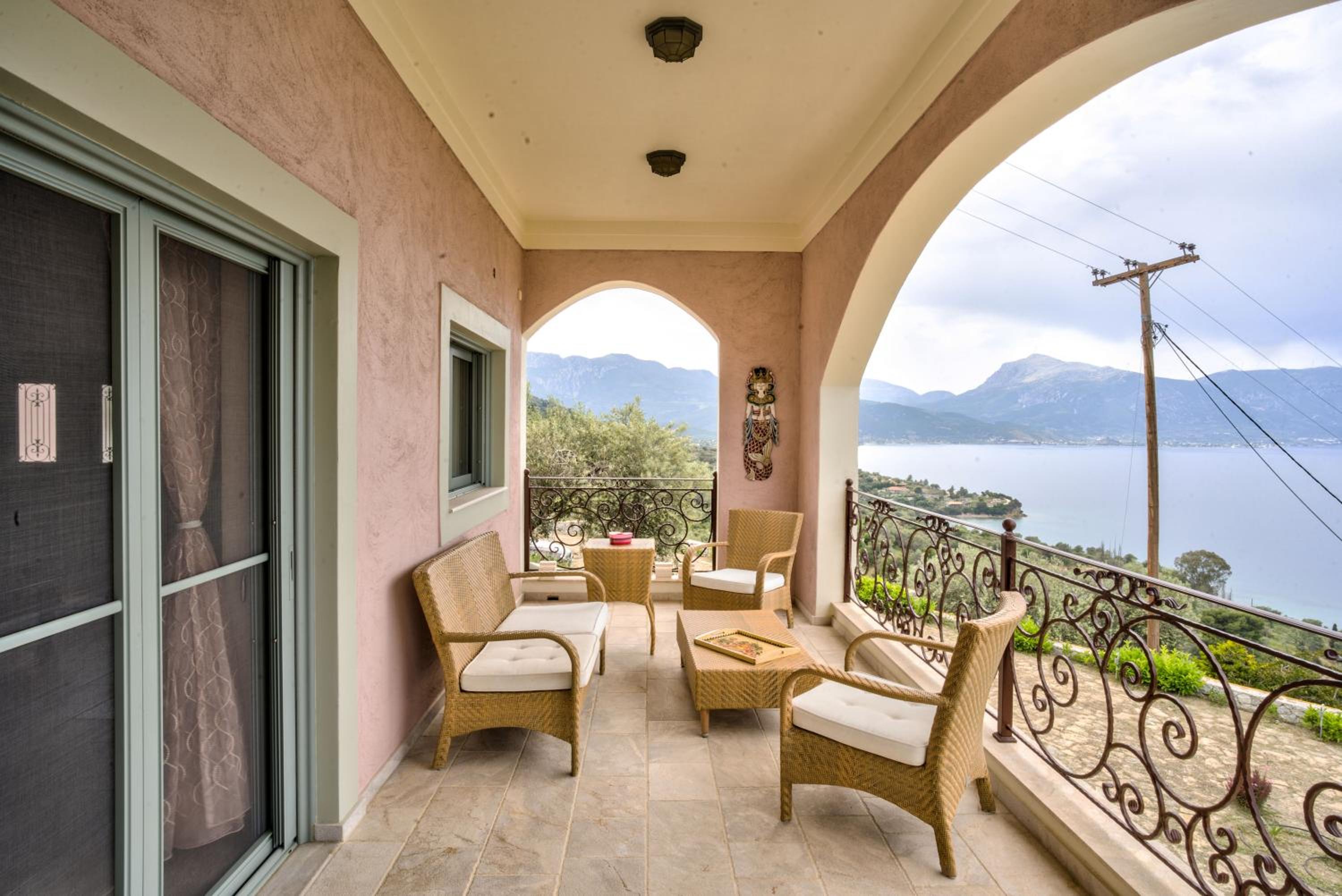 Filistron Seaview Bliss - Coastal Charm Hideaway view 4