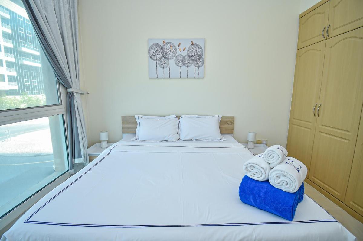 Cozy 1 Bedroom with Study room in Dubai Marina - Ideal for 3 Guests - PRK