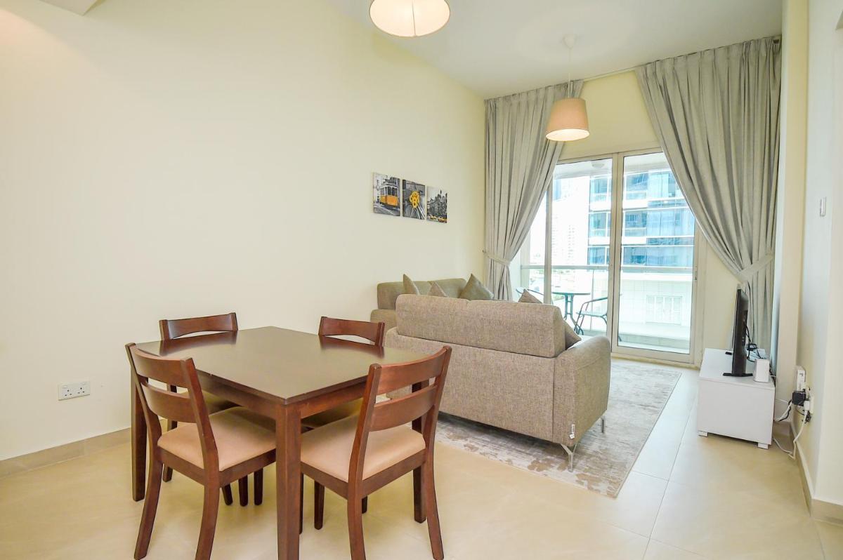 Cozy 1 Bedroom with Study room in Dubai Marina - Ideal for 3 Guests - PRK