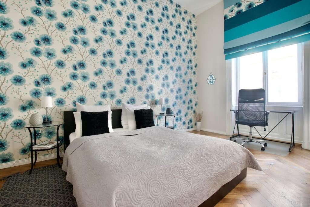 Standard Apartment by Hi5 - Bright central place (269) view 2