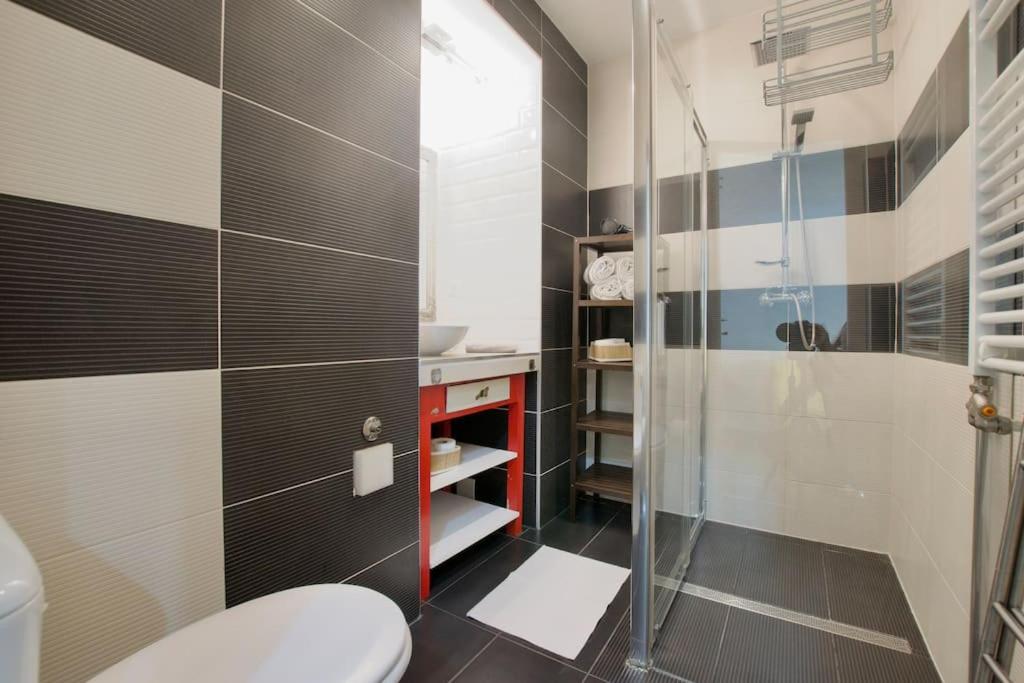Standard Apartment by Hi5 - Bright central place (269) view 3