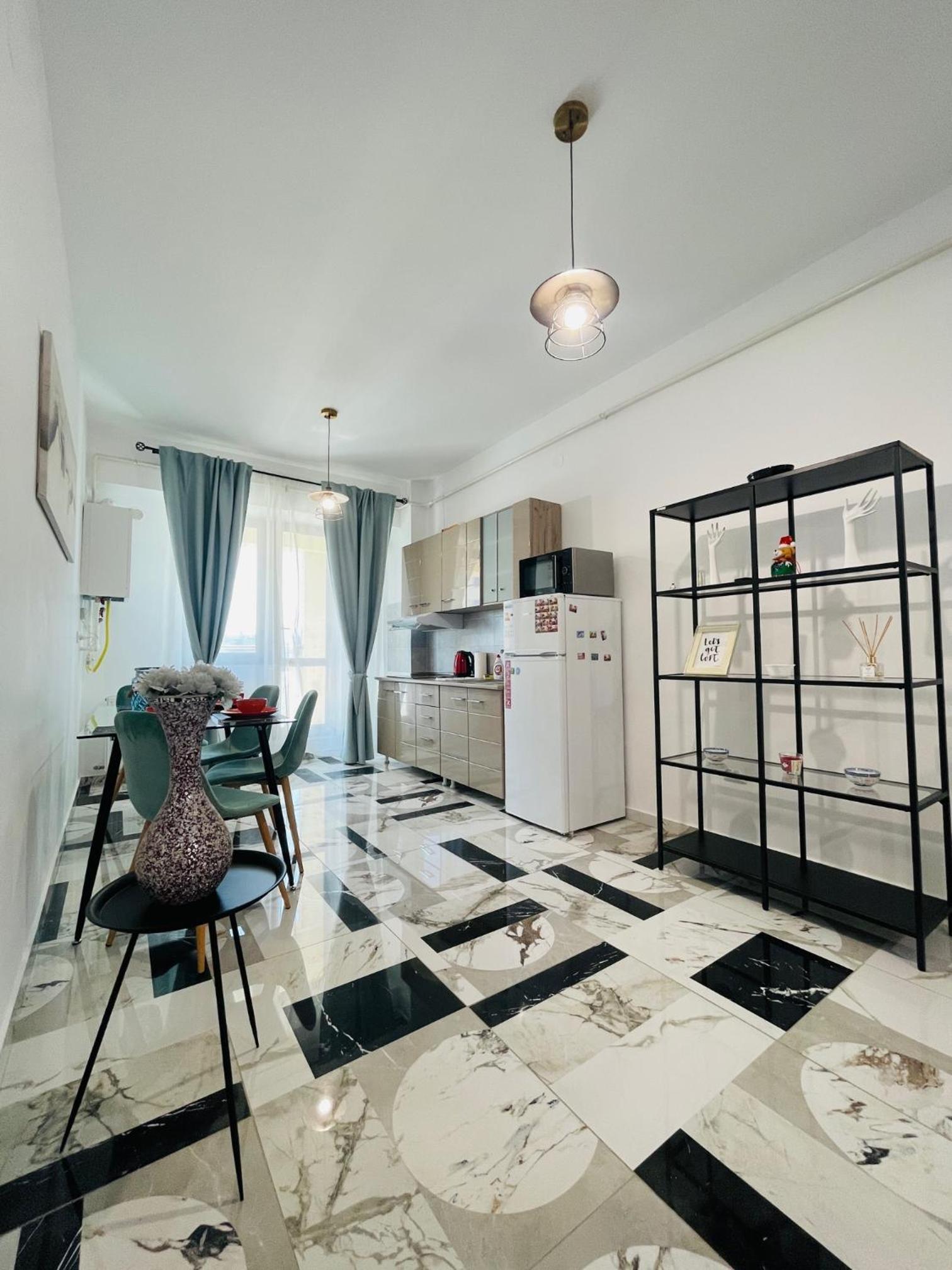 Family apartment near Palas Mall view 4