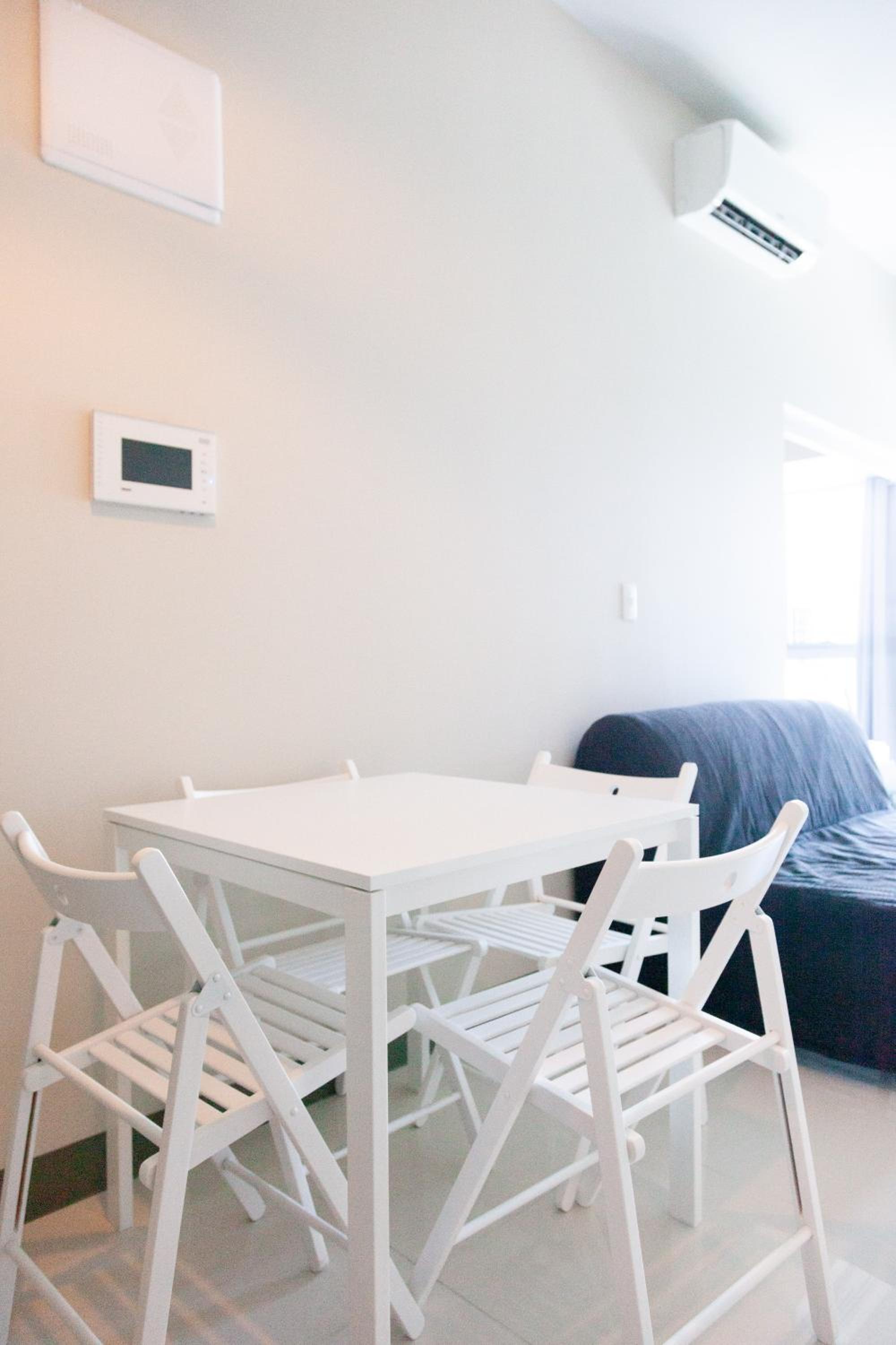 Uptown Parksuites Apartments Tower 2 BGC by PH Staycation view 3