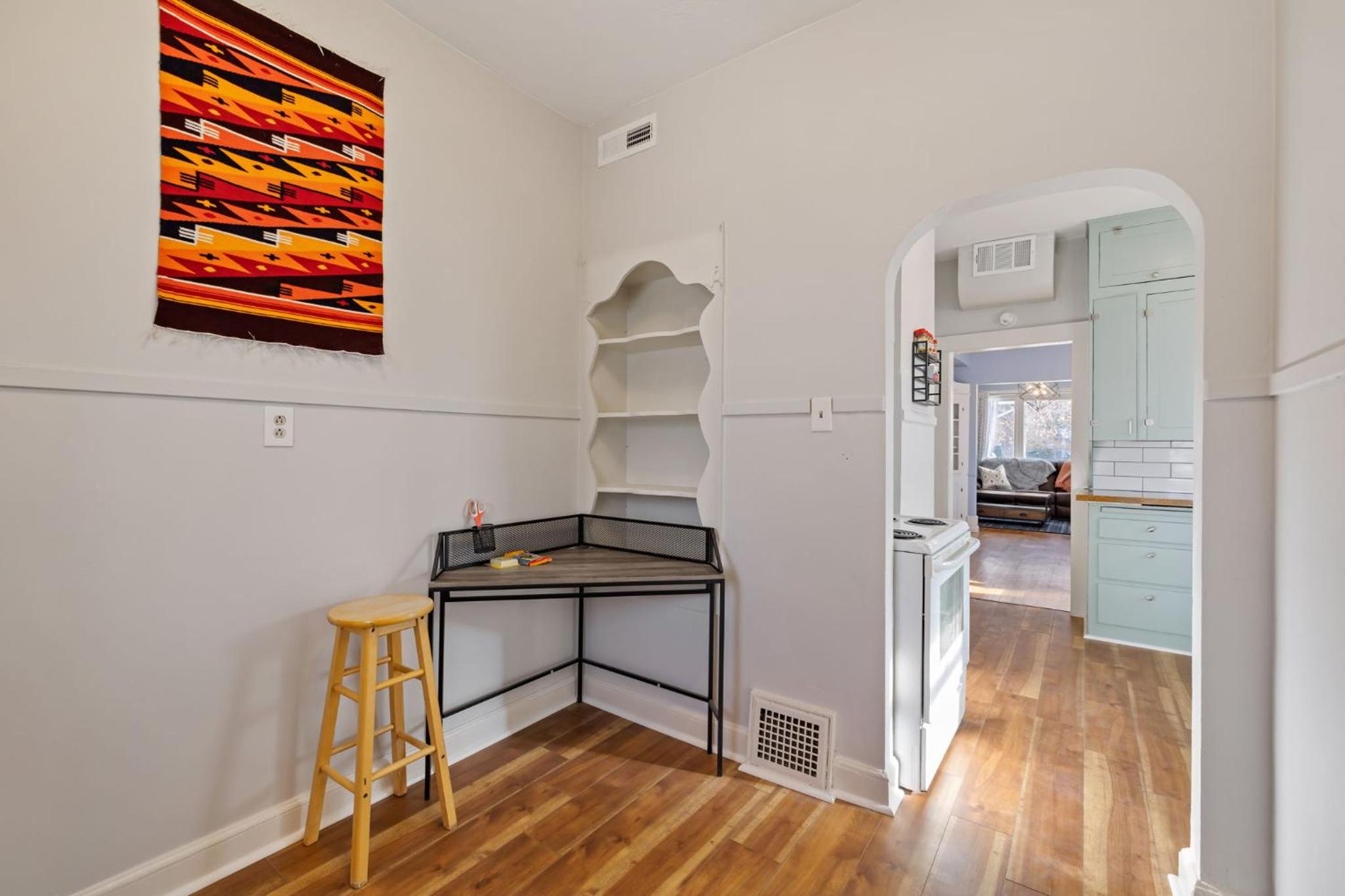 2 Bedroom Near Trolley Square and Liberty Park! view 2