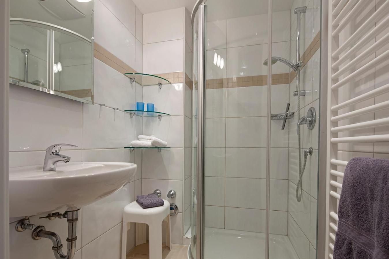 Fischerhaus en Norderney — bathroom