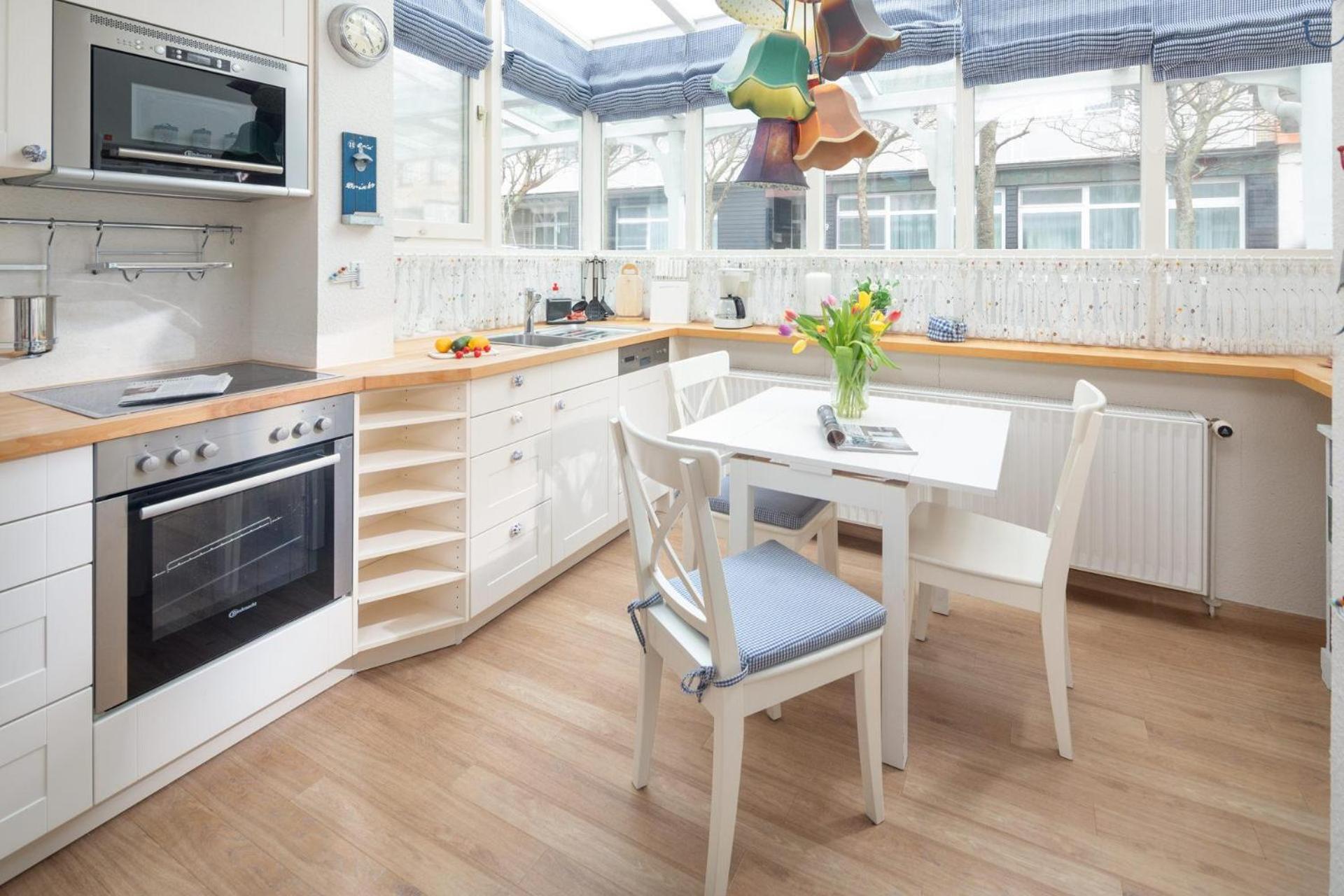 Ahlers en Norderney — kitchen