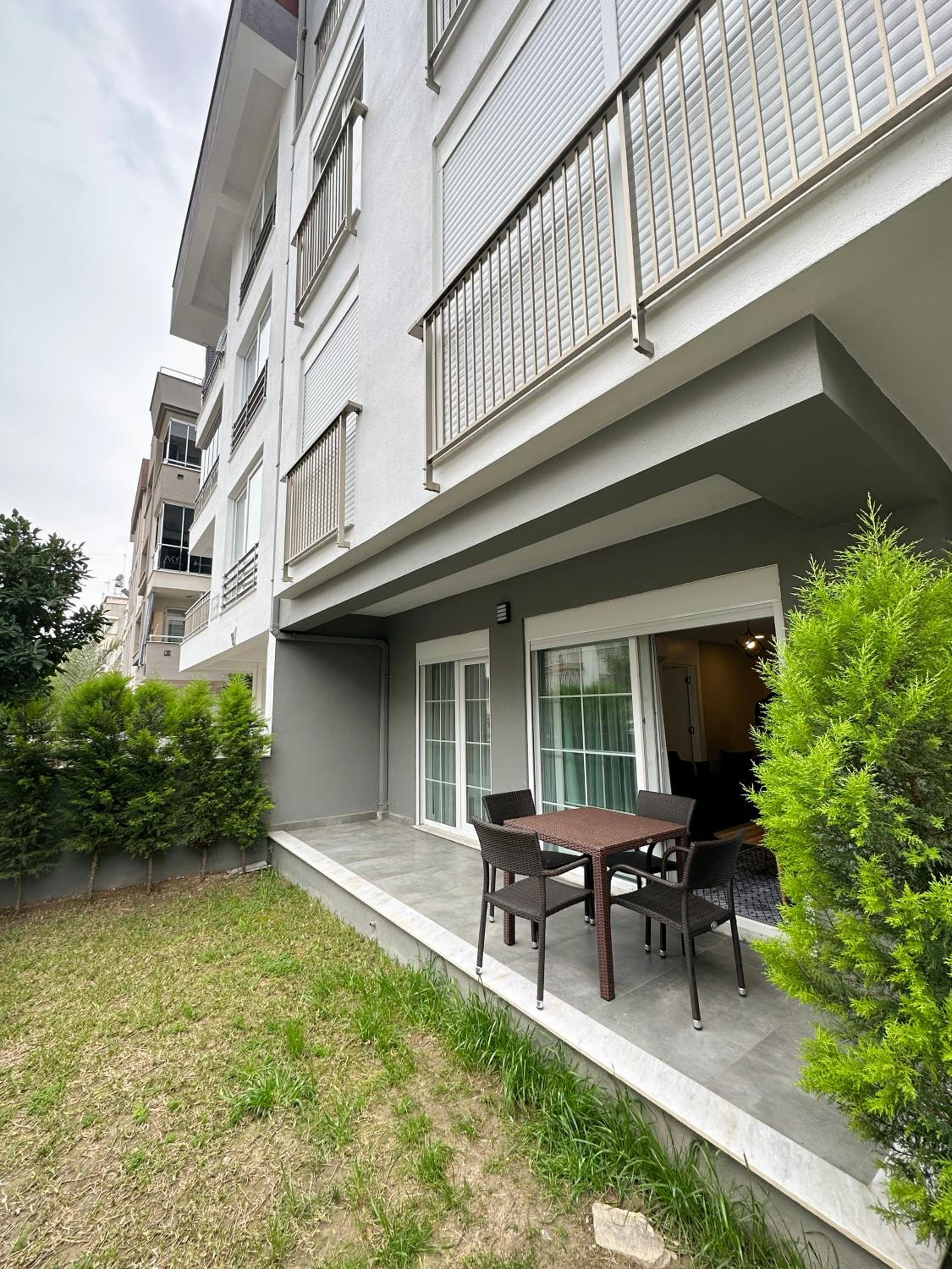 A old town - Image 32