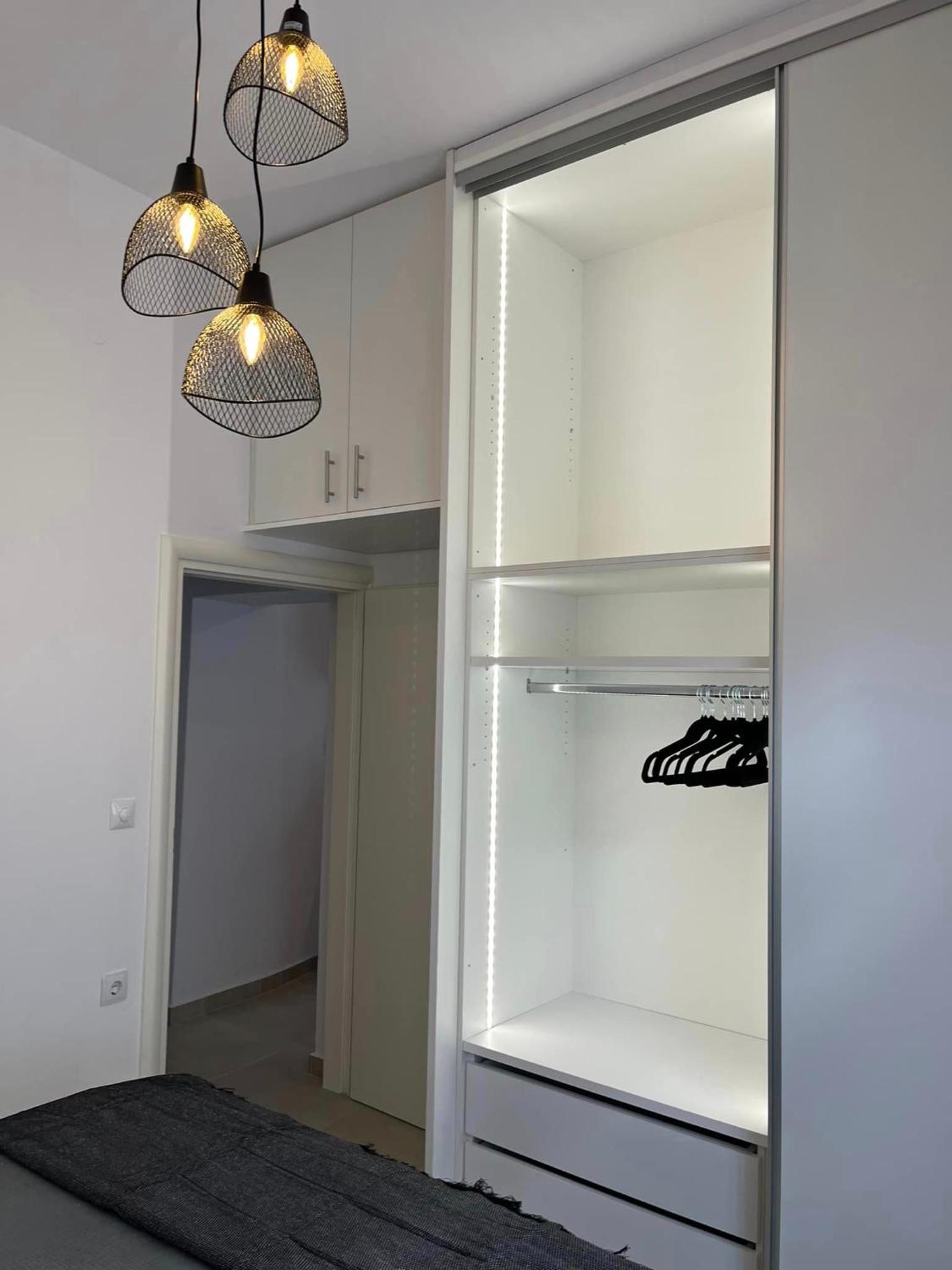 Helios Stays - Sisi Private Apartments