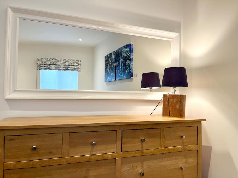 8 Crickhowell Cottages, Standard St, Central Crickhowell view 4