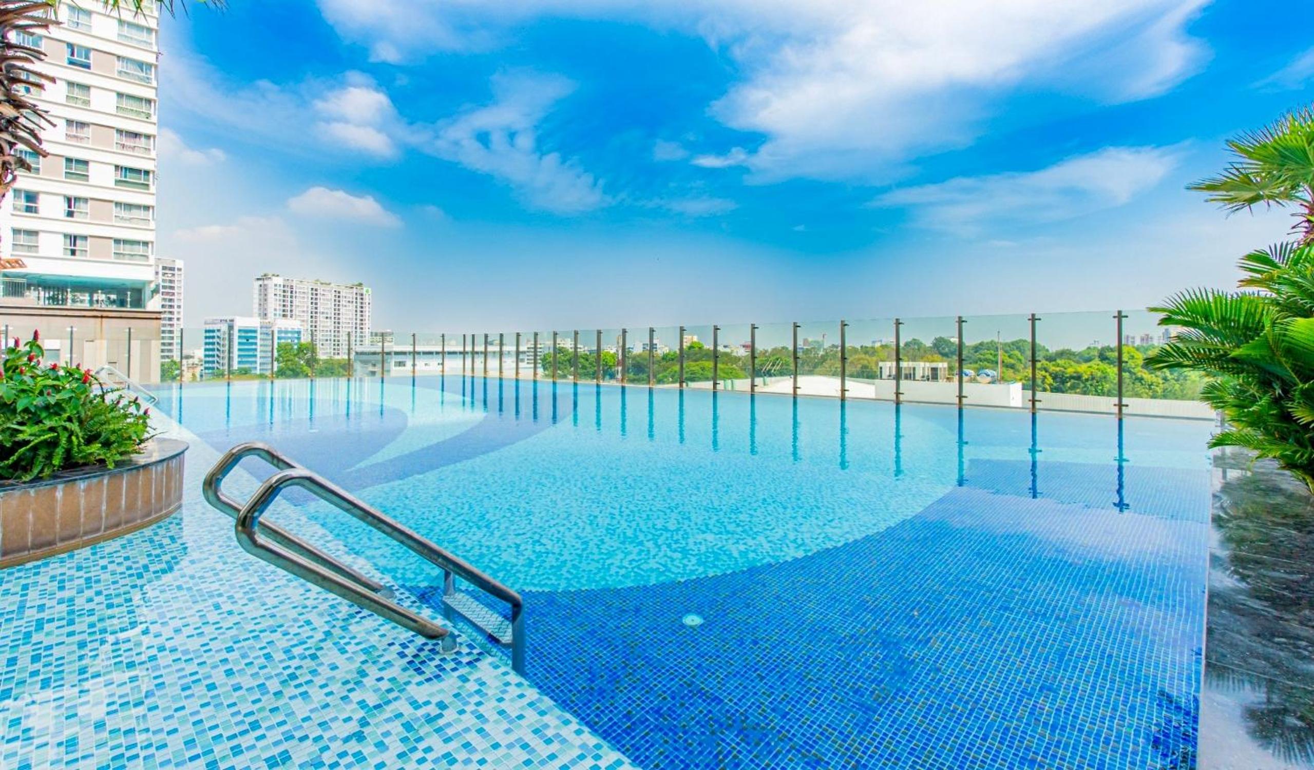 Orchard Park View Apartment-5 minutes from Airport