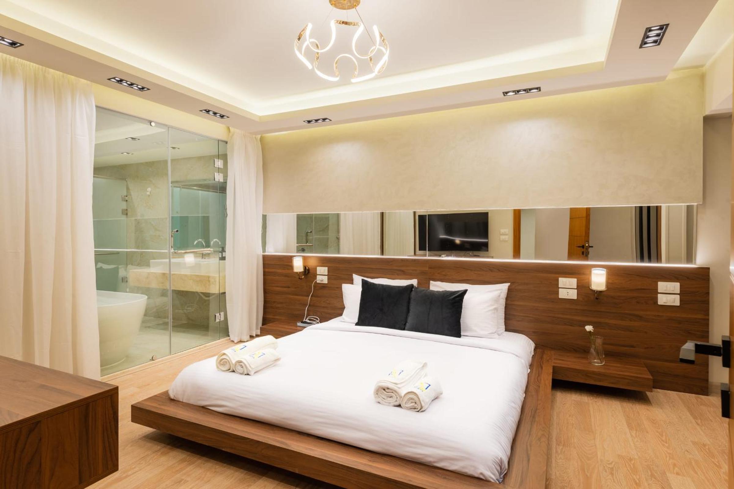 Superb & Simple 2 BDR Apt 5 min from Airport