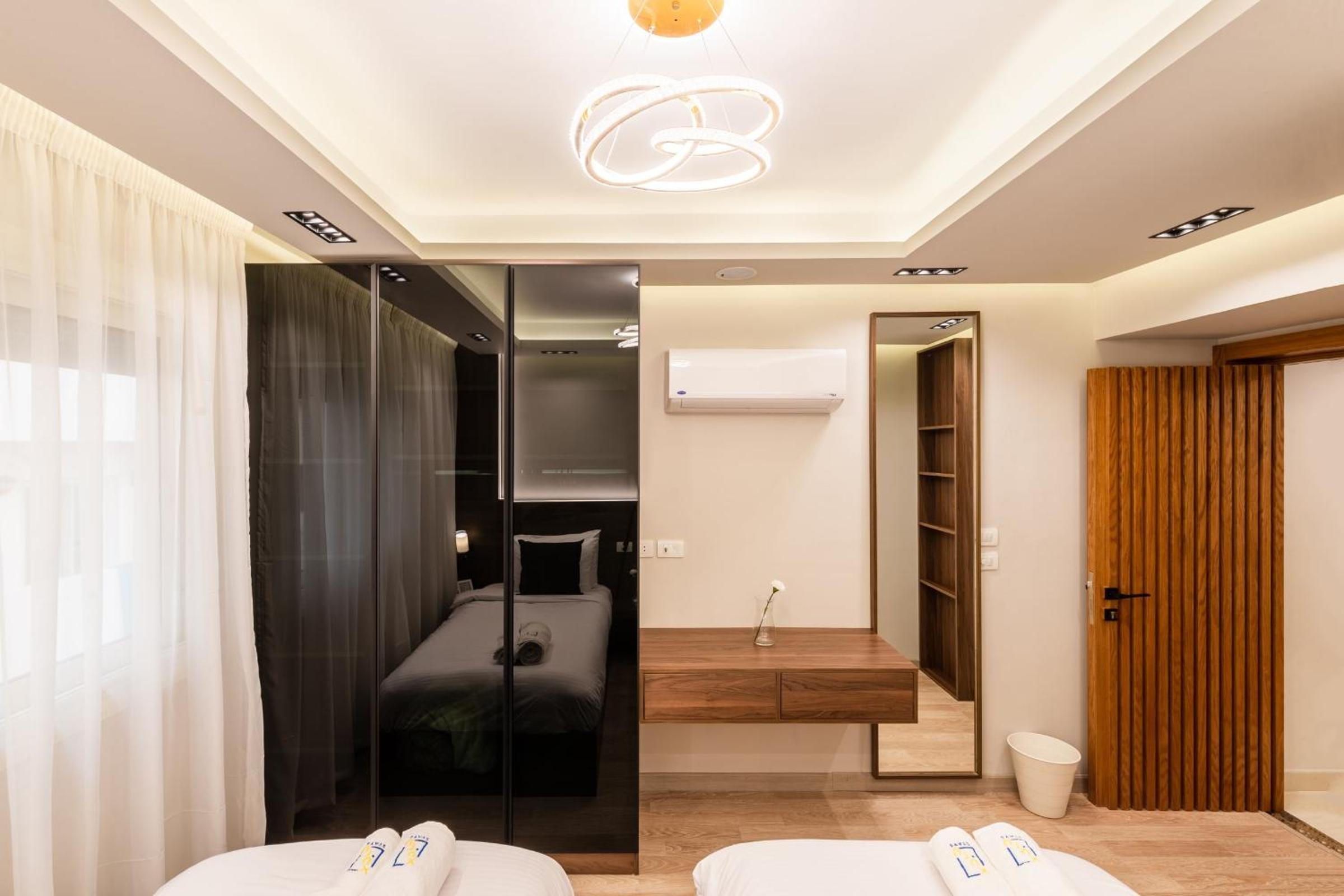Superb & Simple 2 BDR Apt 5 min from Airport